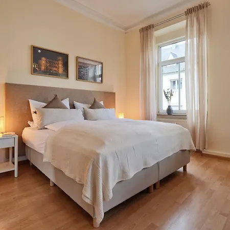 Marx - Studio-Apartment Im Zentrum Von Trier - Top-Lage, Gratis Wlan, Ideal Fuer Paare & Geschaeftsreisende * Trier